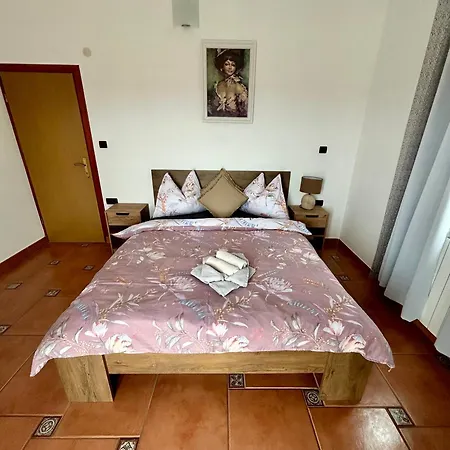 Gasthof Casa Mia - & 4*