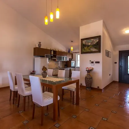 Gasthof Casa Mia - &